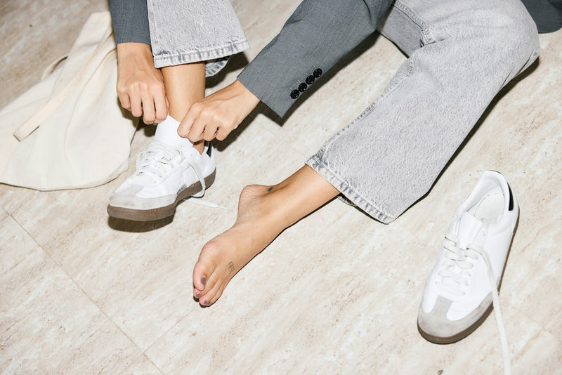 Sneakers Lose 