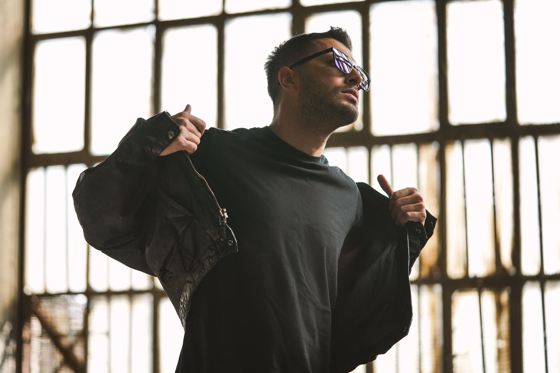 Choosing Flap Jackets That Won't Overheat in Orlando
