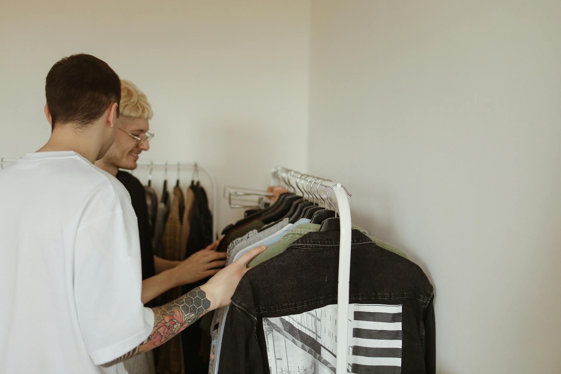 What to Expect from a Men's Clothing Store Visit