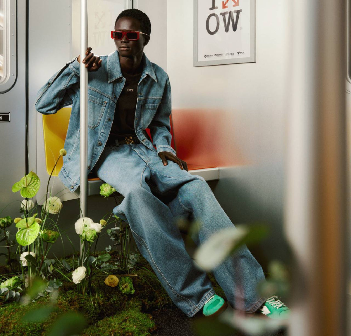 OFF WHITE