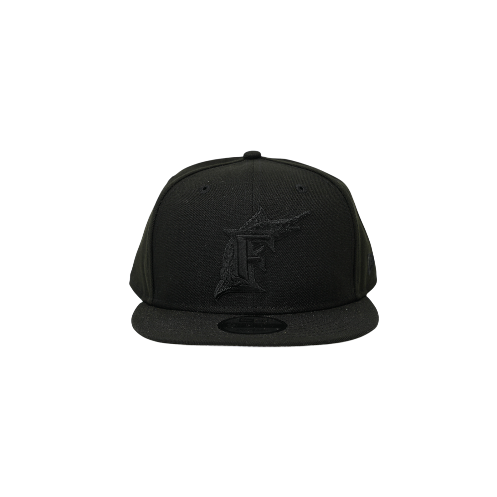 New Era - Florida Marlins - Black / Black - 950 Snapback Hat - Black