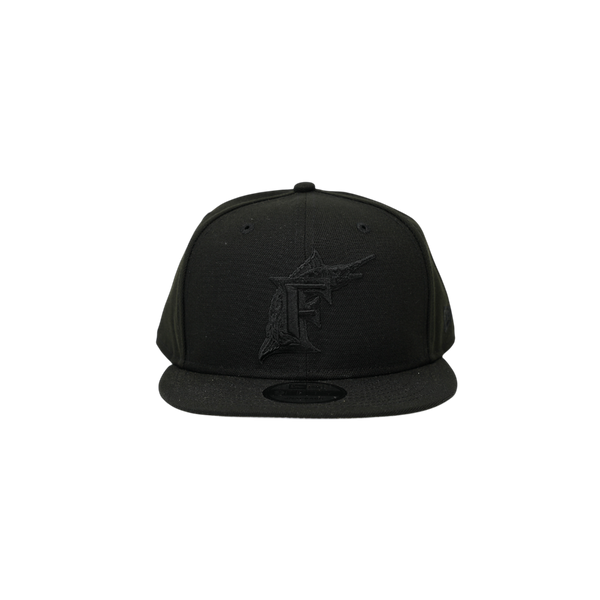 New Era - Florida Marlins - Black / Black - 950 Snapback Hat - Black
