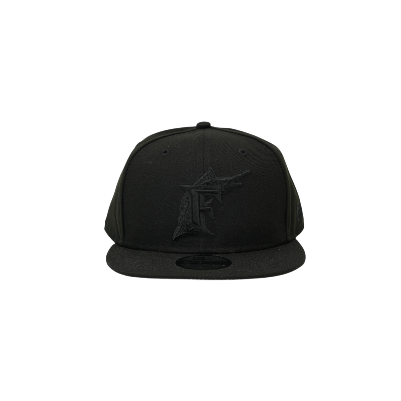New Era - Florida Marlins - Black / Black - 950 Snapback Hat - Black
